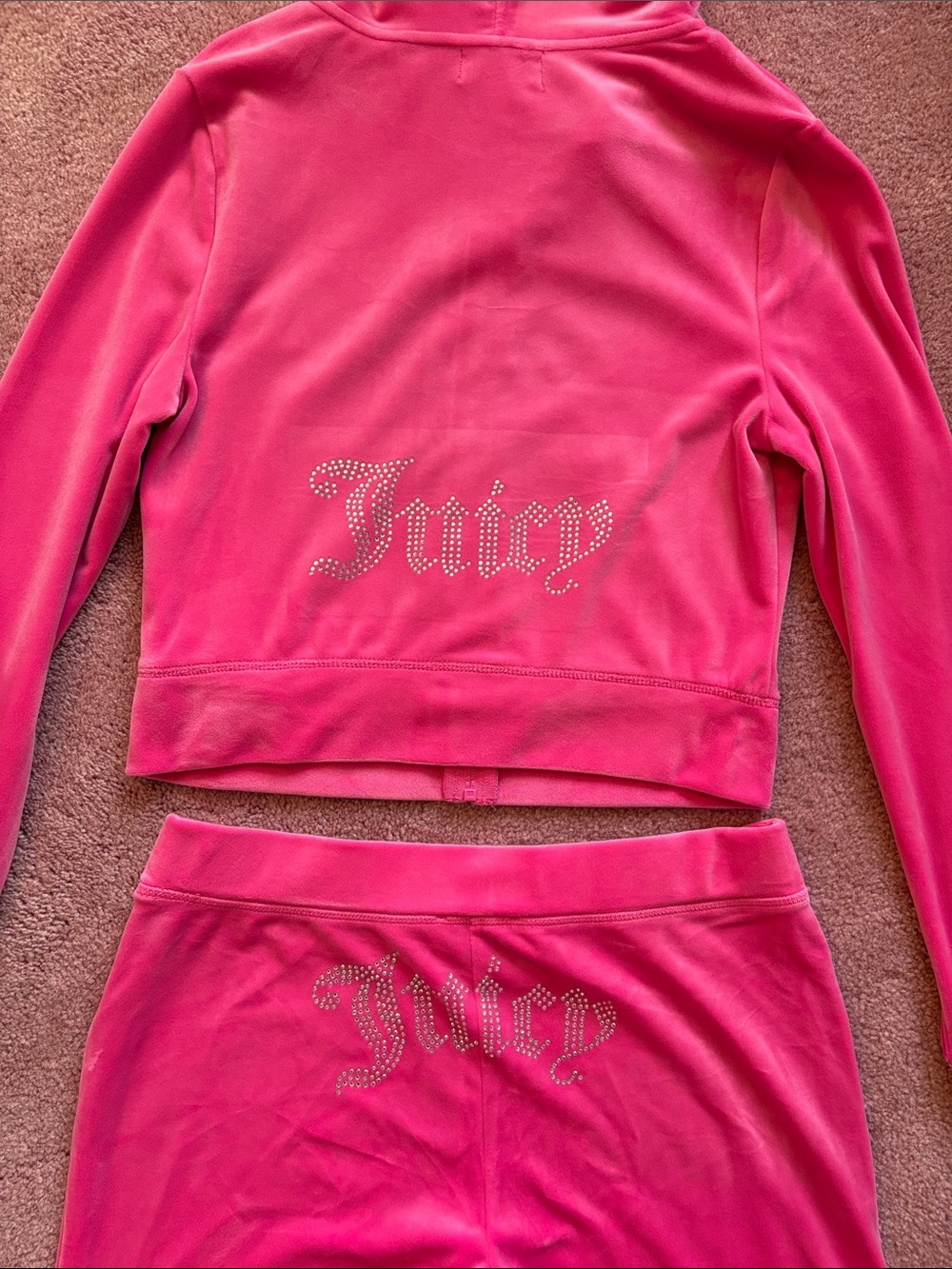 Juicy Couture Hot Pink Velour Hoodie and Pants with 'J' Zipper Pull Size Medium